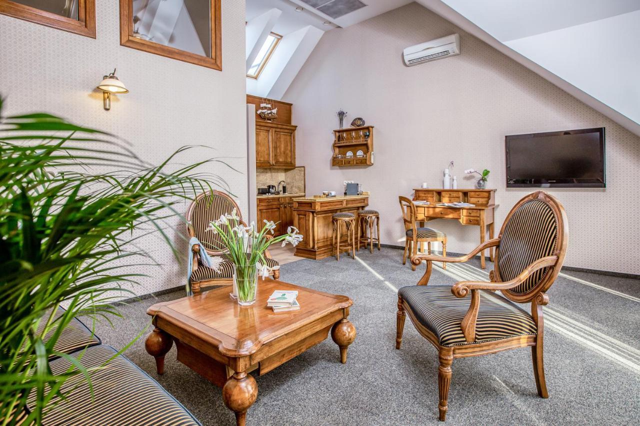 White Lily Apartment Klaipėda Esterno foto