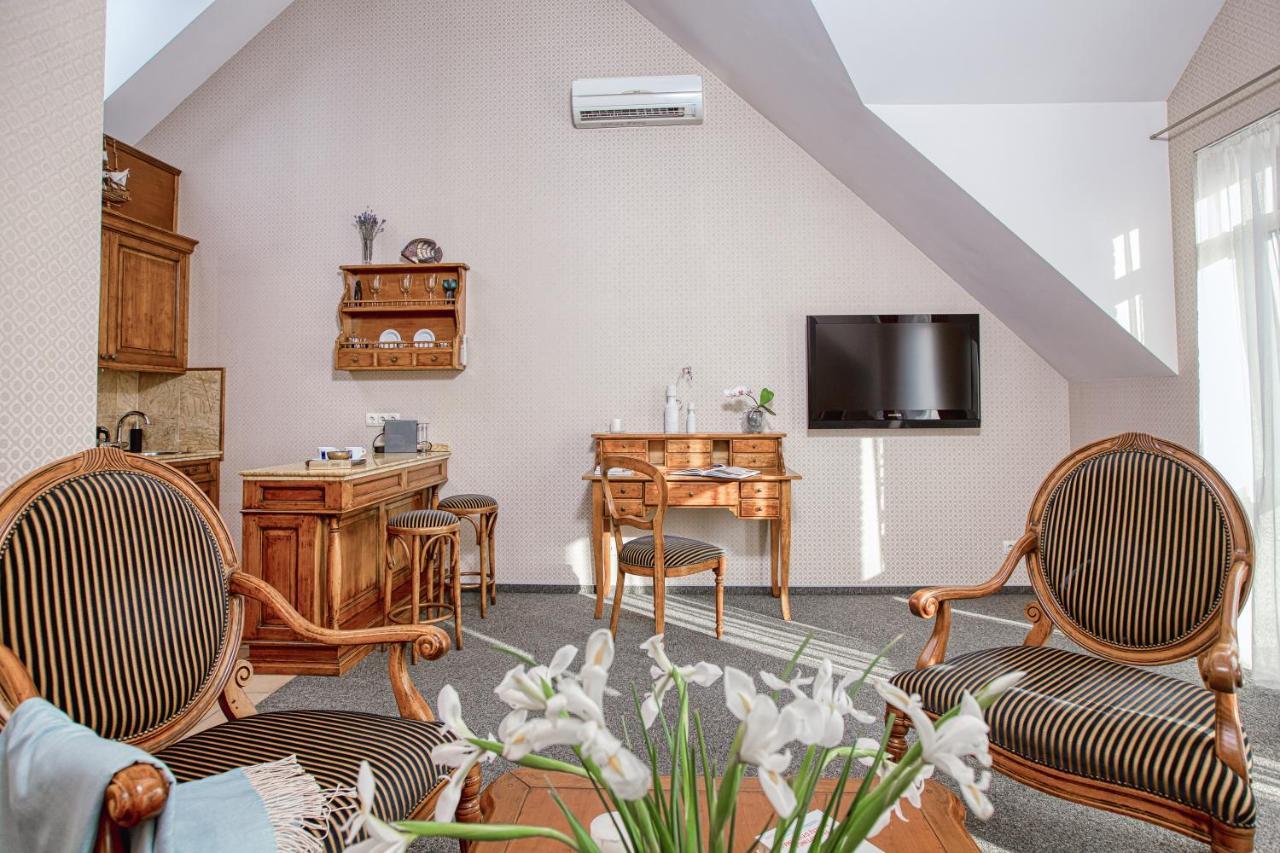 White Lily Apartment Klaipėda Esterno foto