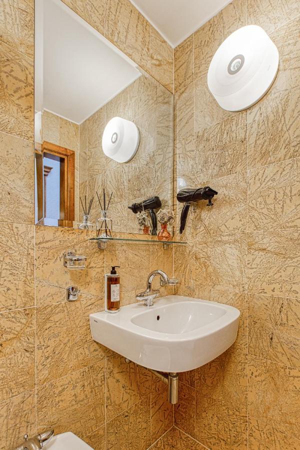 White Lily Apartment Klaipėda Esterno foto